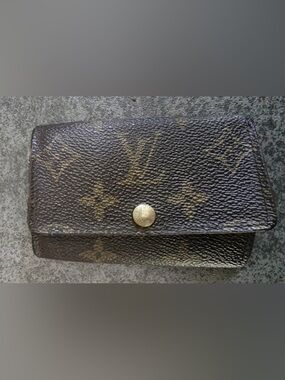 Louis Vuitton Monogram Canvas Key Pouch in Dark Brown and Tan